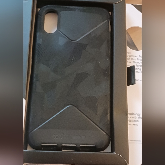 Tech 21 Tacticle Iphone X With Flexshock Case - Picture 5 of 6
